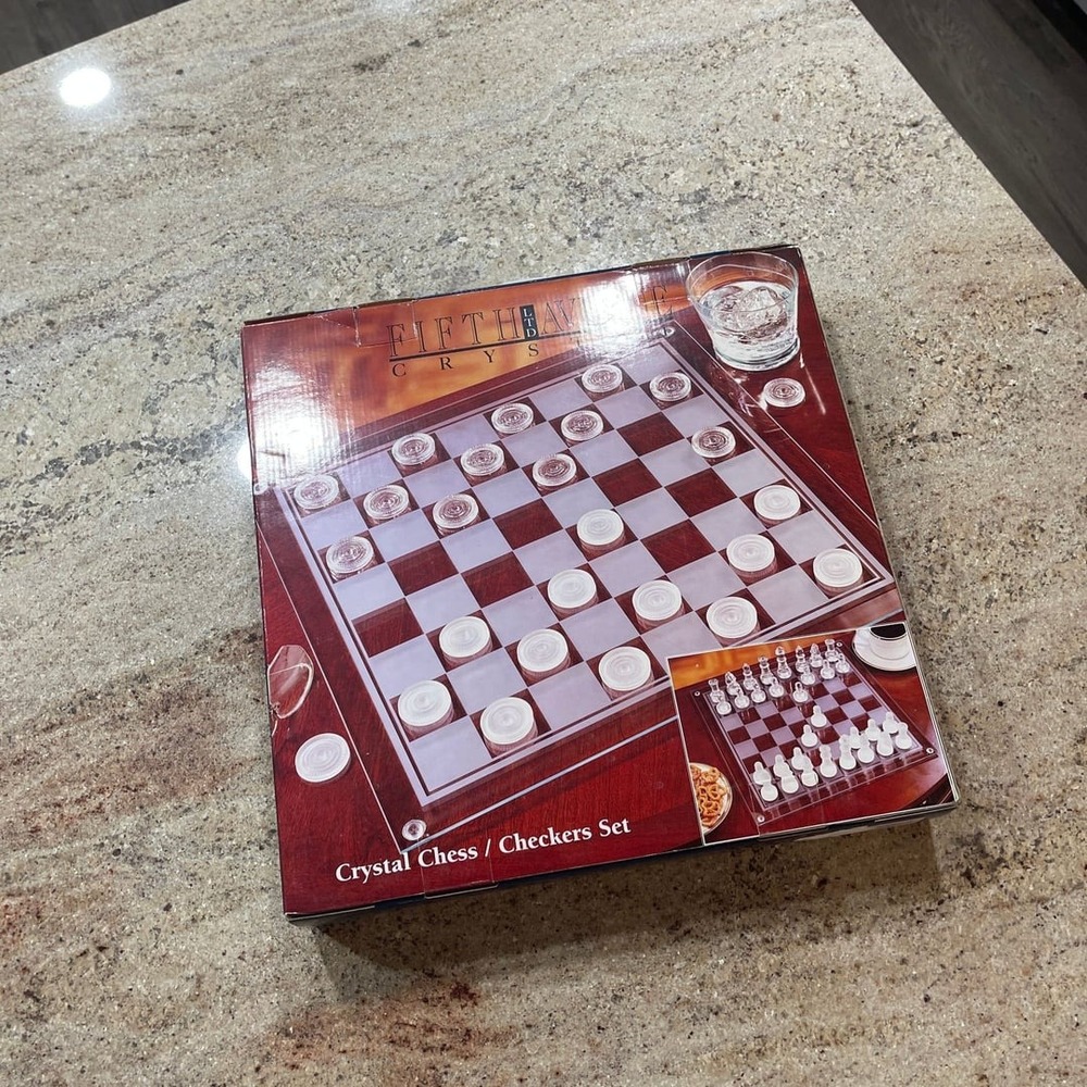 Fifth Avenue crystal chess / Checkers set